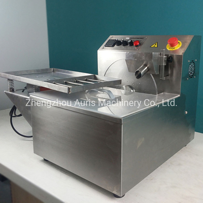 Komersial Industial 15L 60L Mesin Peleburan Cokelat Peralatan Tempering Cokelat